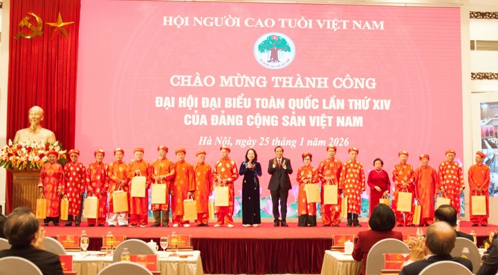 Trung ương Hội NCT Việt Nam: Tổ chức chương trình nghệ thuật chào mừng thành công Đại hộiXIV của đảng, biểu dương NCT tiêu biểu trong các phong trào thi đua yêu nước